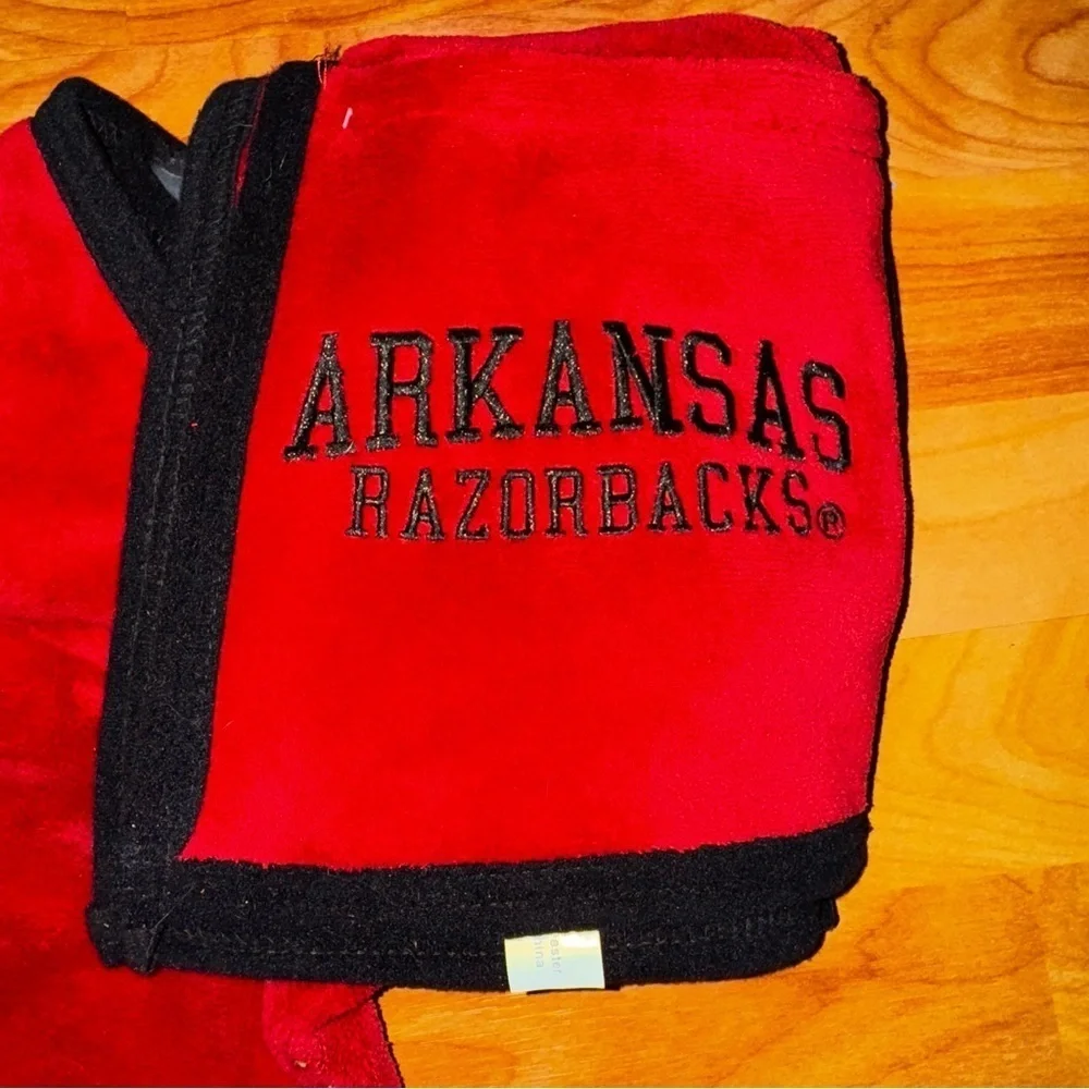 Arkansas Razorbacks NCAA Ultra Fleece Hoodie Scarf W/ Pockets New with Tag NWT